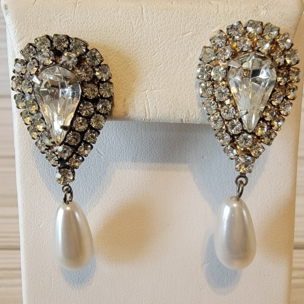 Vintage Clear Rhinestone Teardrop Faux Pearl Drop Statement Pierced Earrings